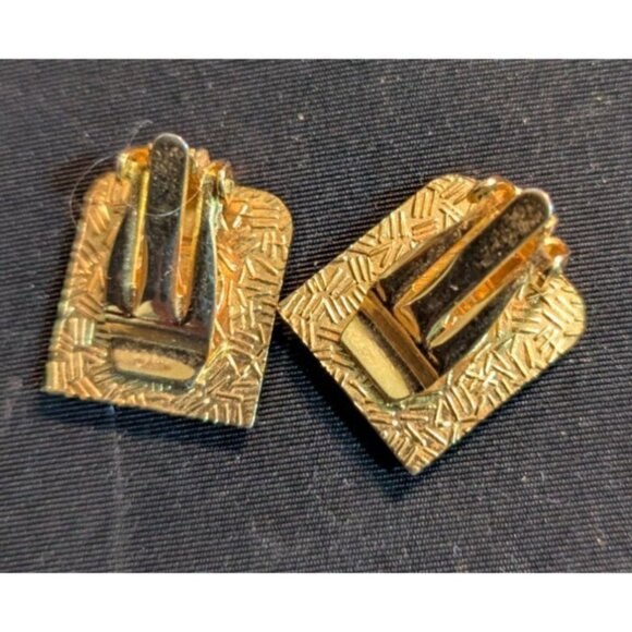 Vintage Fleur-De-Lis Red & Gold Clip-On Earrings Shield Motif Retro Jewelry - Picture 4 of 6